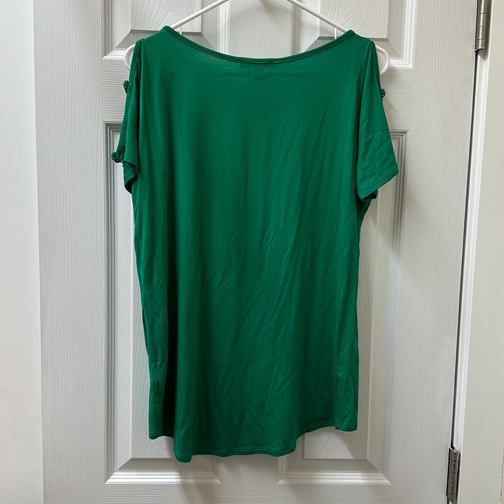 Cable & Gauge Green Cold Shoulder Top - Picture 3 of 11